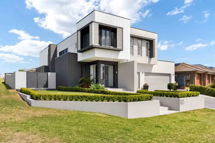 26 Pinchtail Street, Chisholm NSW 2322