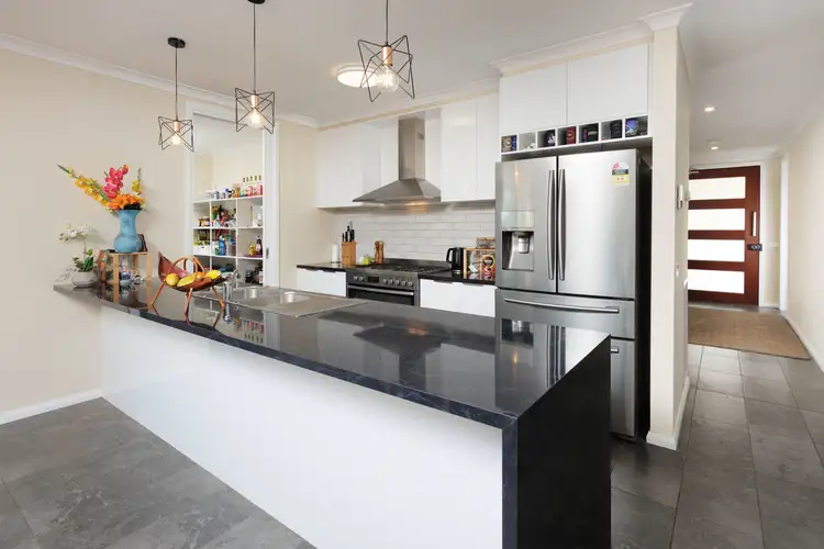 Third view of Homely house listing, 7 Ashburton Circuit, Wodonga VIC 3690