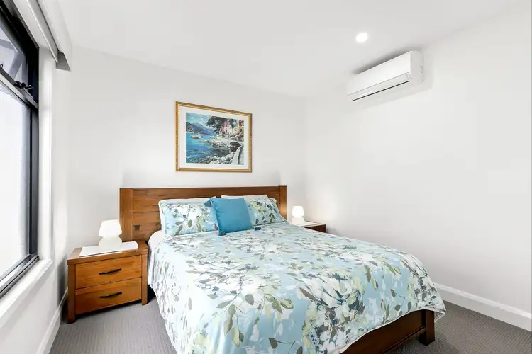 Fifth view of Homely townhouse listing, 4A Loch Crescent, Strathmore VIC 3041