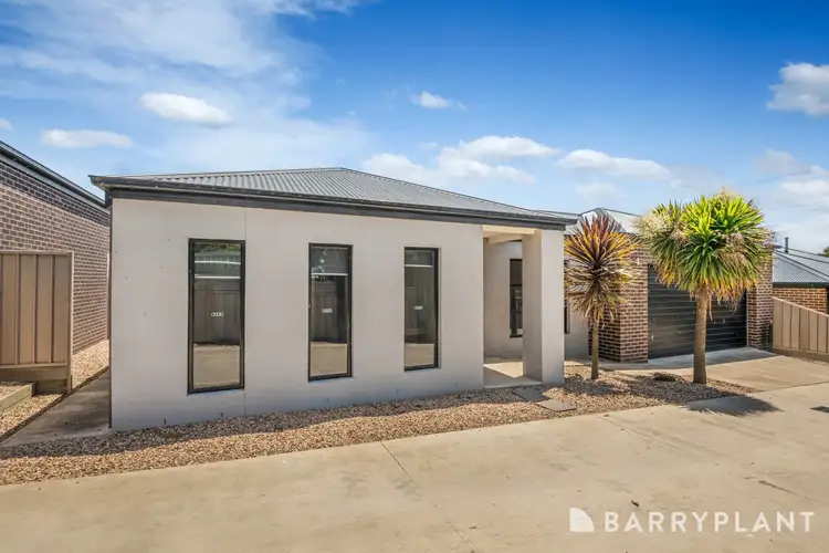 2/18A Heinz Street