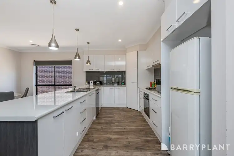 Second view of Homely unit listing, 2/18A Heinz Street, White Hills VIC 3550