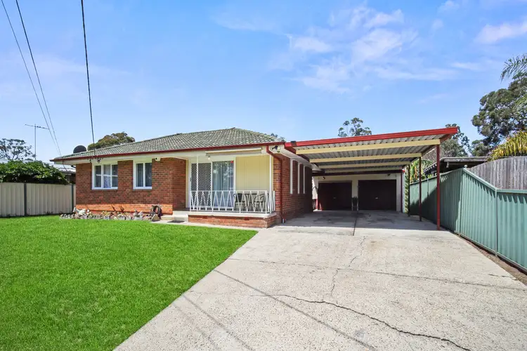 19 Mindanao Avenue, Lethbridge Park NSW 2770