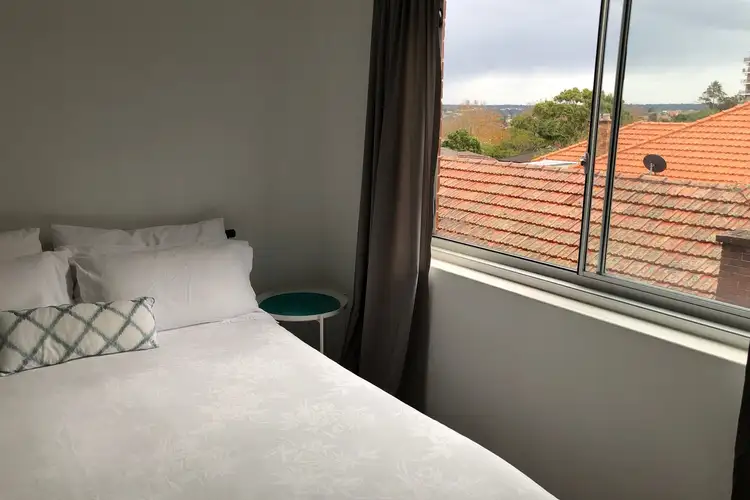 8/17 Mitchell Road