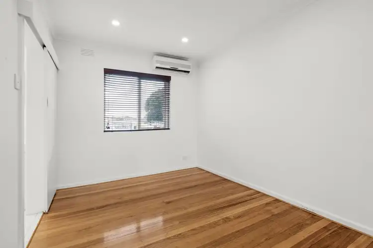 Fifth view of Homely apartment listing, 11/2 Rosedale Avenue, Glen Huntly VIC 3163