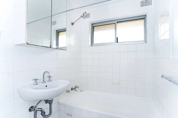 Sixth view of Homely apartment listing, 5/3 Regent Street, Dee Why NSW 2099