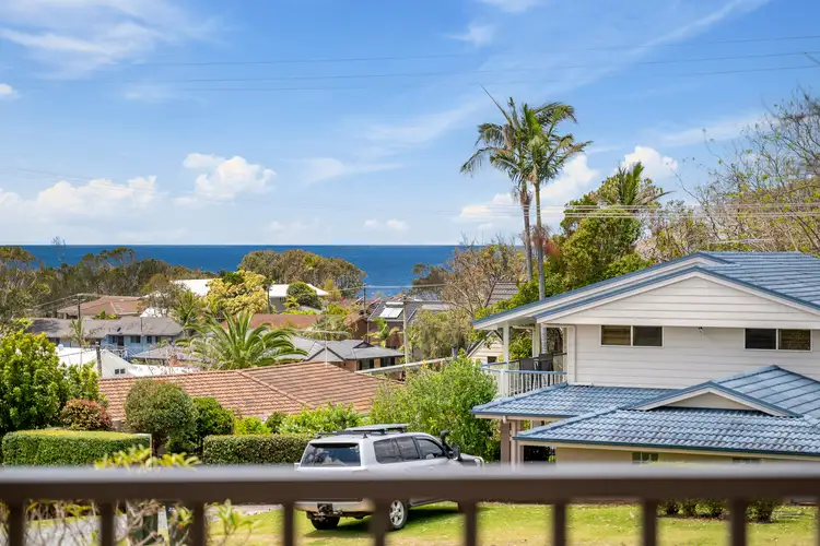 1 Panorama Parade, Safety Beach NSW 2456
