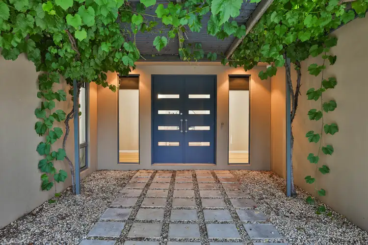 Second view of Homely house listing, 5 Peter-John Court, Mildura VIC 3500