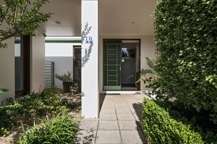 Third view of Homely house listing, 10 Glen Avon Terrace, Wodonga VIC 3690