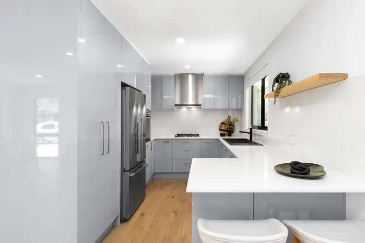 Third view of Homely house listing, 5 Eaglefarm Court, Keilor Park VIC 3042