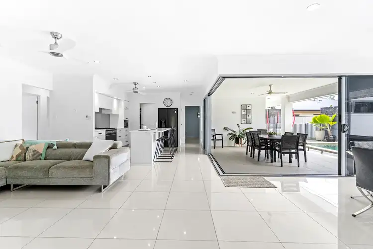 7 Jabiru Court, Smithfield QLD 4878
