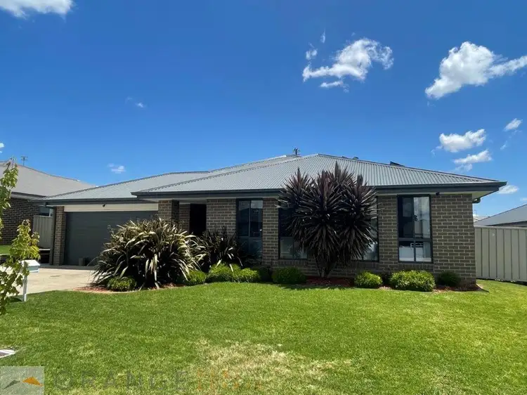 13 Hallaran Way, Orange NSW 2800
