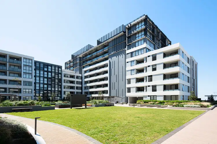 523/10 Village Place