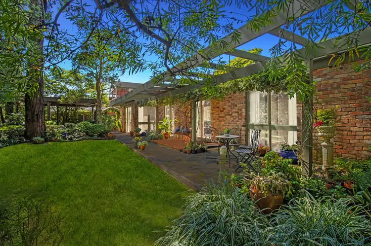 2 Lilian Street, Upwey VIC 3158