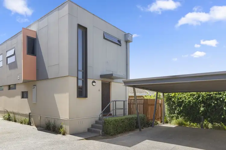 6/27 New Street, Dandenong VIC 3175
