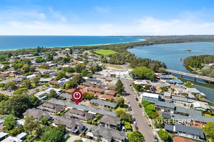 Second view of Homely unit listing, 4/6-8 Lake Street, Budgewoi NSW 2262