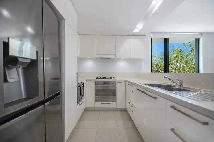 Sixth view of Homely apartment listing, 3301/323 Bayview Street, Hollywell QLD 4216