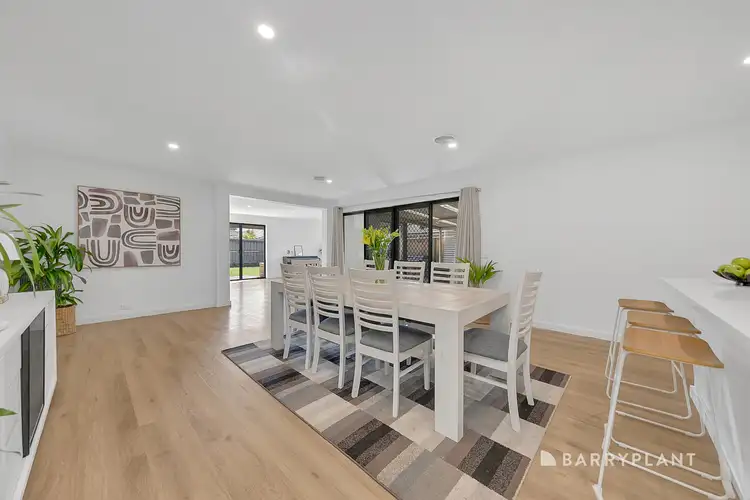 Fifth view of Homely house listing, 9 Stonecrop Crescent, South Morang VIC 3752