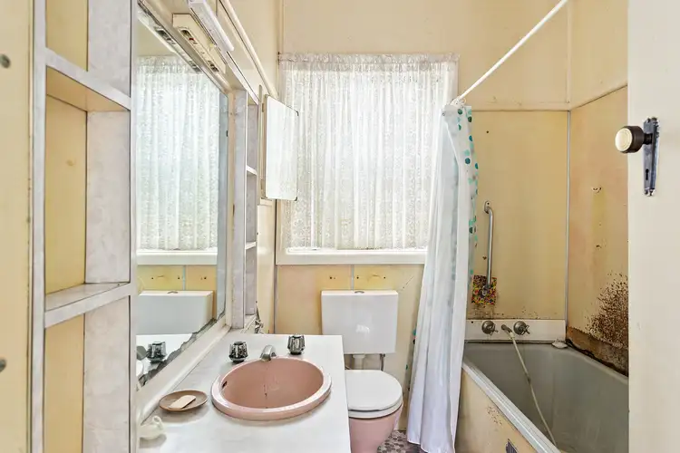 Sixth view of Homely house listing, 24 Williams Crescent, Russell Vale NSW 2517