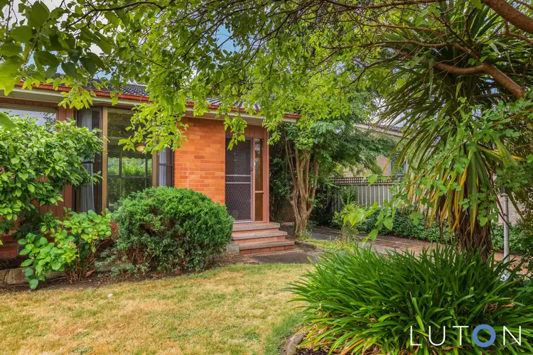 6 Shann Place, Chifley ACT 2606