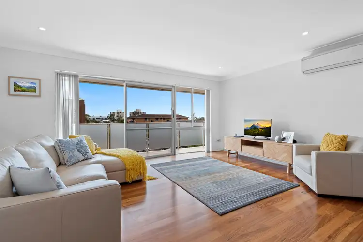 Third view of Homely unit listing, 7/12-14 Clarke Street, Narrabeen NSW 2101