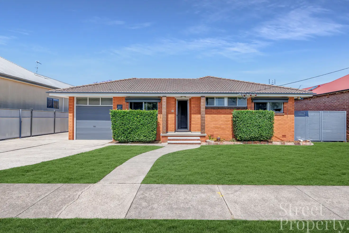 Main view of Homely villa listing, 1/207 Beaumont Street, Hamilton South NSW 2303