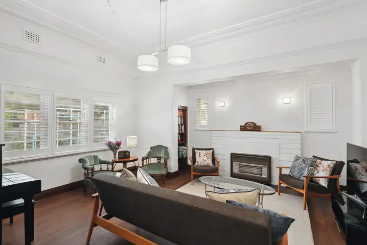 19 Robinson Terrace, Daglish WA 6008