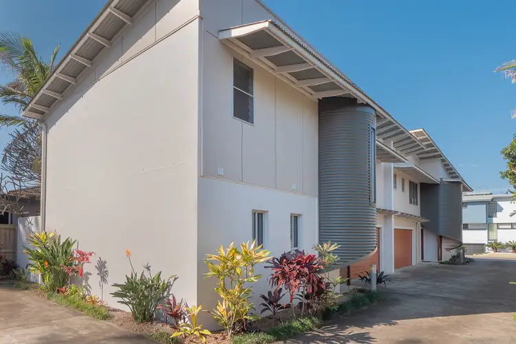 2a/9 Rayner Lane