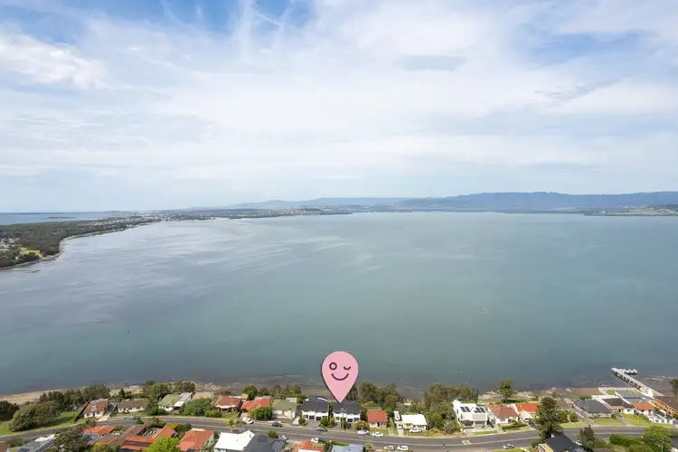 Main view of Homely townhouse listing, 1/33 Northcliffe Drive, Lake Heights NSW 2502