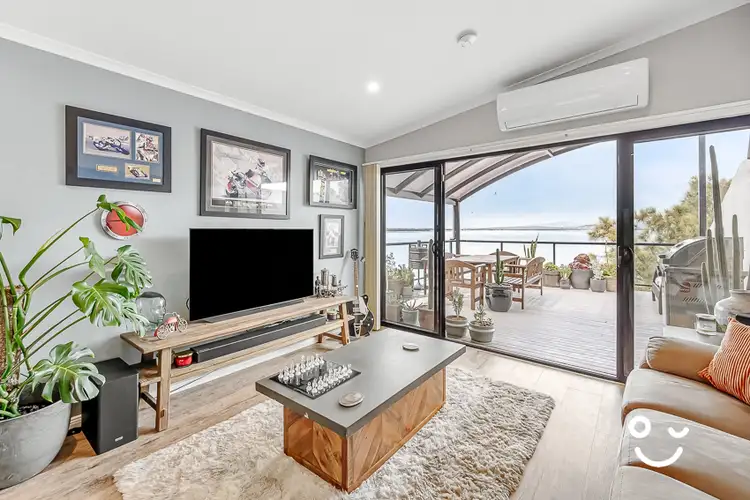 Fifth view of Homely townhouse listing, 1/33 Northcliffe Drive, Lake Heights NSW 2502