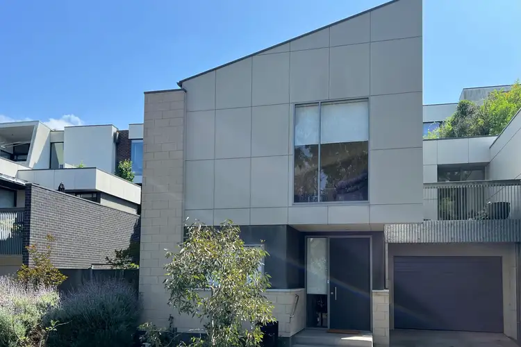 39 Hillsdale Avenue, Maribyrnong VIC 3032