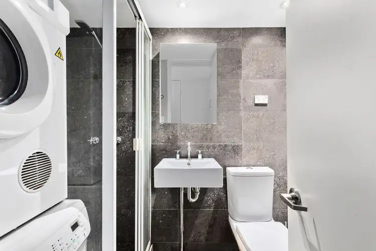 Fourth view of Homely studio listing, 33A/100 Elizabeth Bay Road, Elizabeth Bay NSW 2011