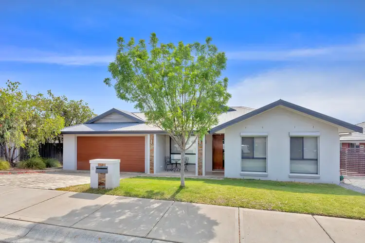 8 Shiraz Road, Tamworth NSW 2340