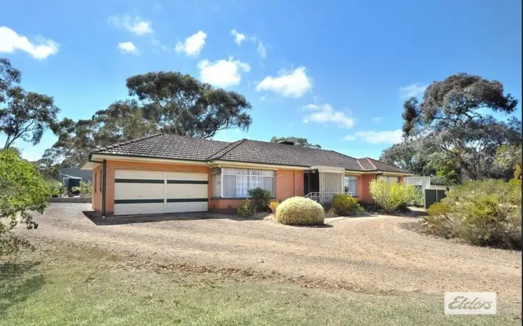 23 Ararat Road
