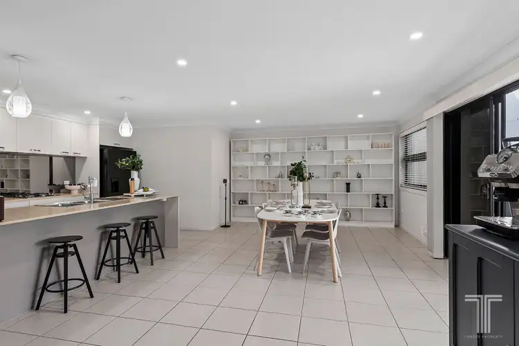 Fifth view of Homely townhouse listing, 1/16-28 Surbiton Court, Carindale QLD 4152