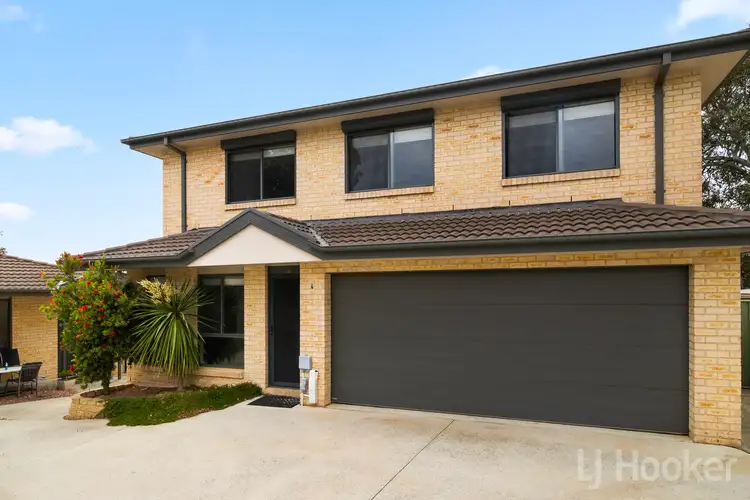 Main view of Homely townhouse listing, 4/9 Parr Place, Karabar NSW 2620