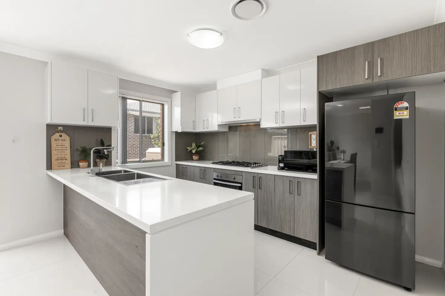 Main view of Homely townhouse listing, 85 Ludhiana Glade, Schofields NSW 2762