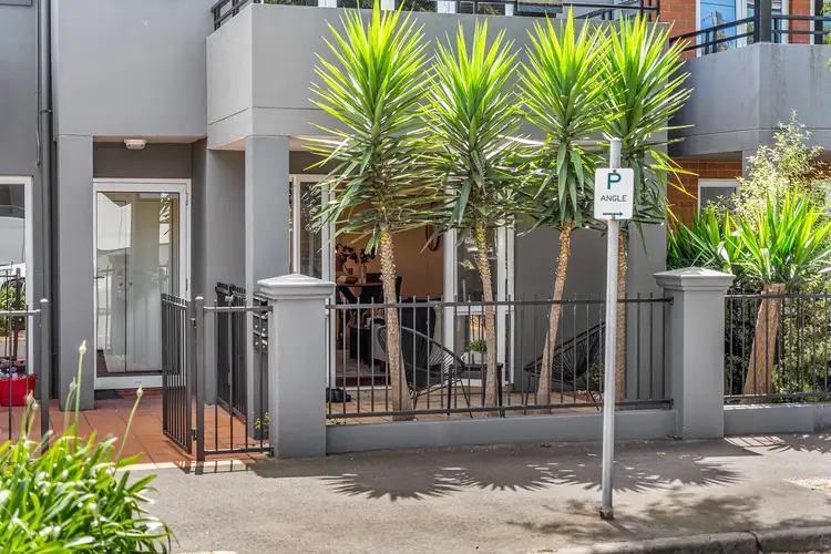 Third view of Homely apartment listing, 2/33 Princes Street, Port Melbourne VIC 3207