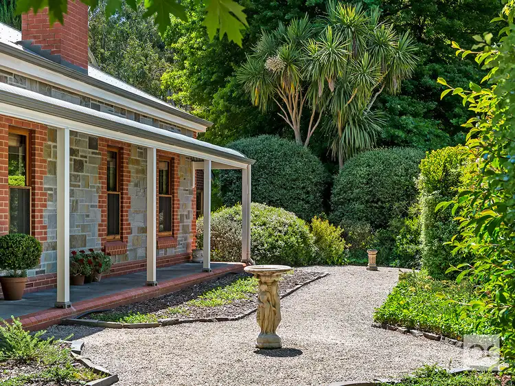 1 Oakwood Court, Heathfield SA 5153