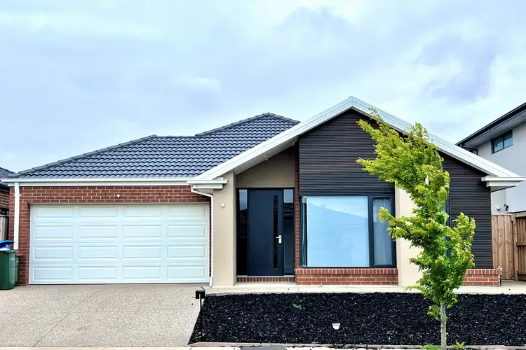 10 Axle Drive, Truganina VIC 3029