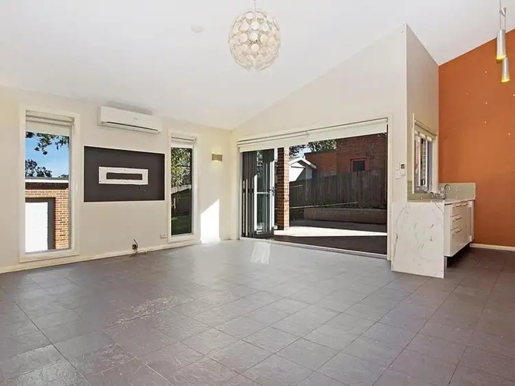46 Warwick Road