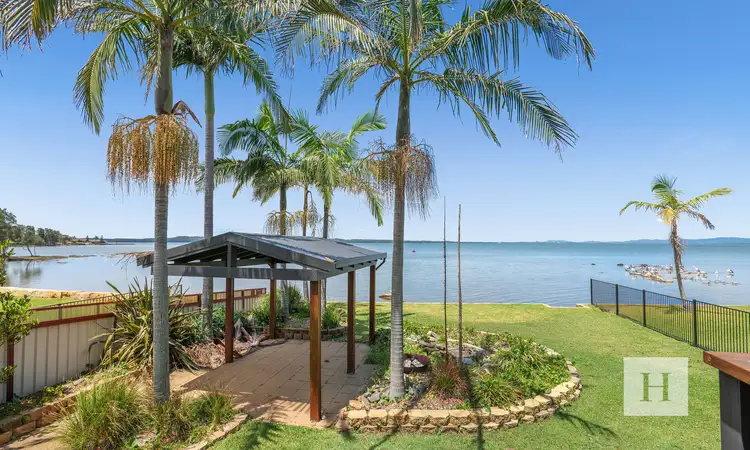 8 Wallarah Road, Gorokan NSW 2263