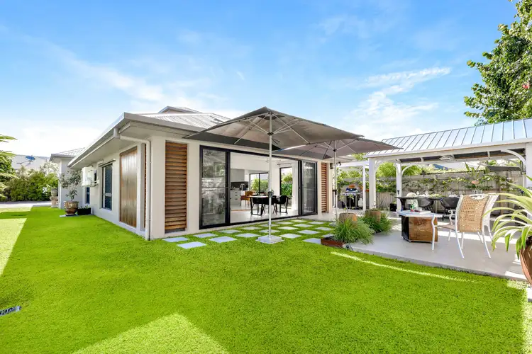 7 Imooya Place, Trinity Park QLD 4879