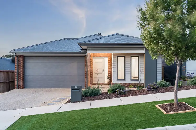 16 Parer Way, Wandana Heights VIC 3216