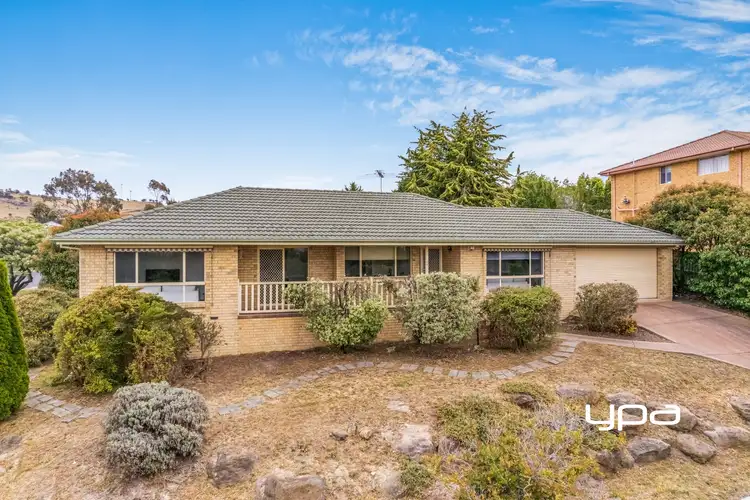 2 Officer Court, Sunbury VIC 3429