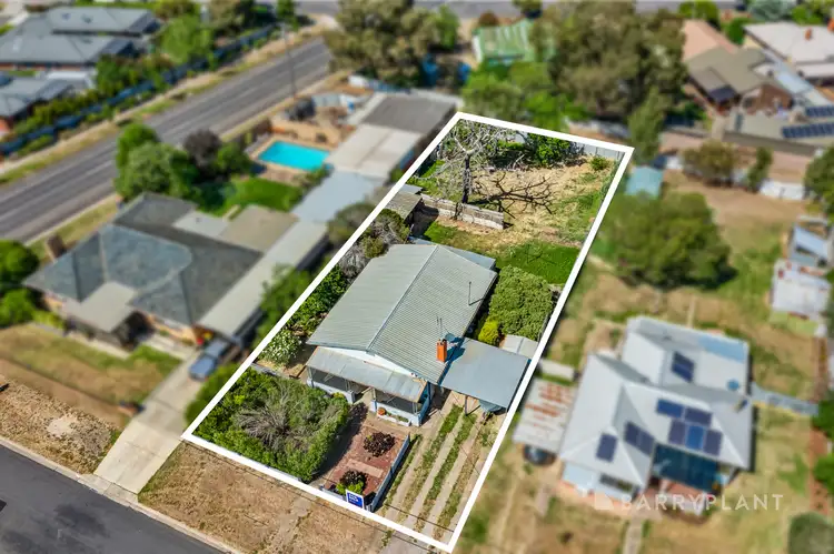 16 Higham Street, Maryborough VIC 3465