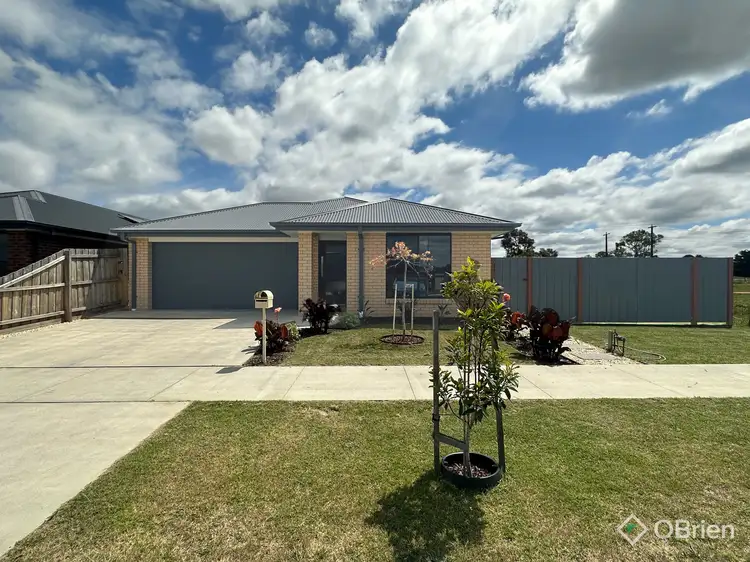 19 McLaren Avenue, Lucknow VIC 3875