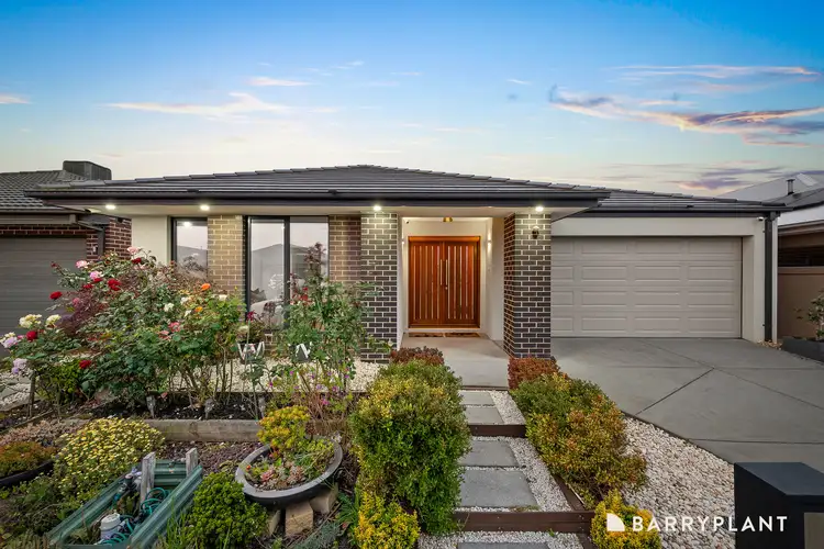9 Orpington Drive, Clyde North VIC 3978