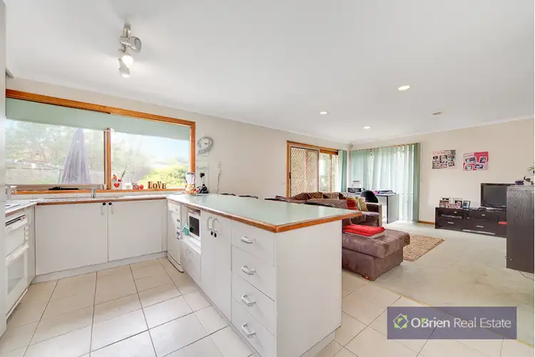 Sixth view of Homely house listing, 2 Mitre Crescent, Berwick VIC 3806