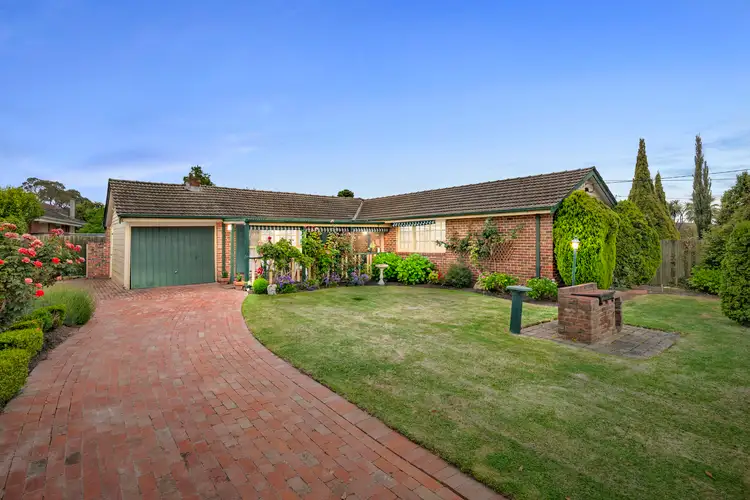 4 Loeman Court, Burwood East VIC 3151