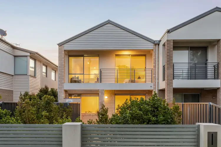 3E Aroona Avenue, Glenelg North SA 5045